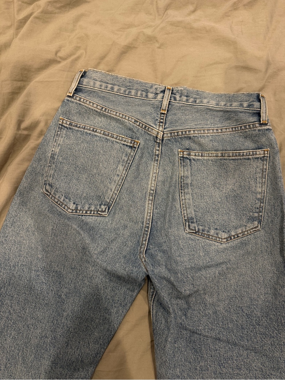 Agolde Straight Leg High-Rise Jeans in Medium Blue Wash - Picture 6 of 6